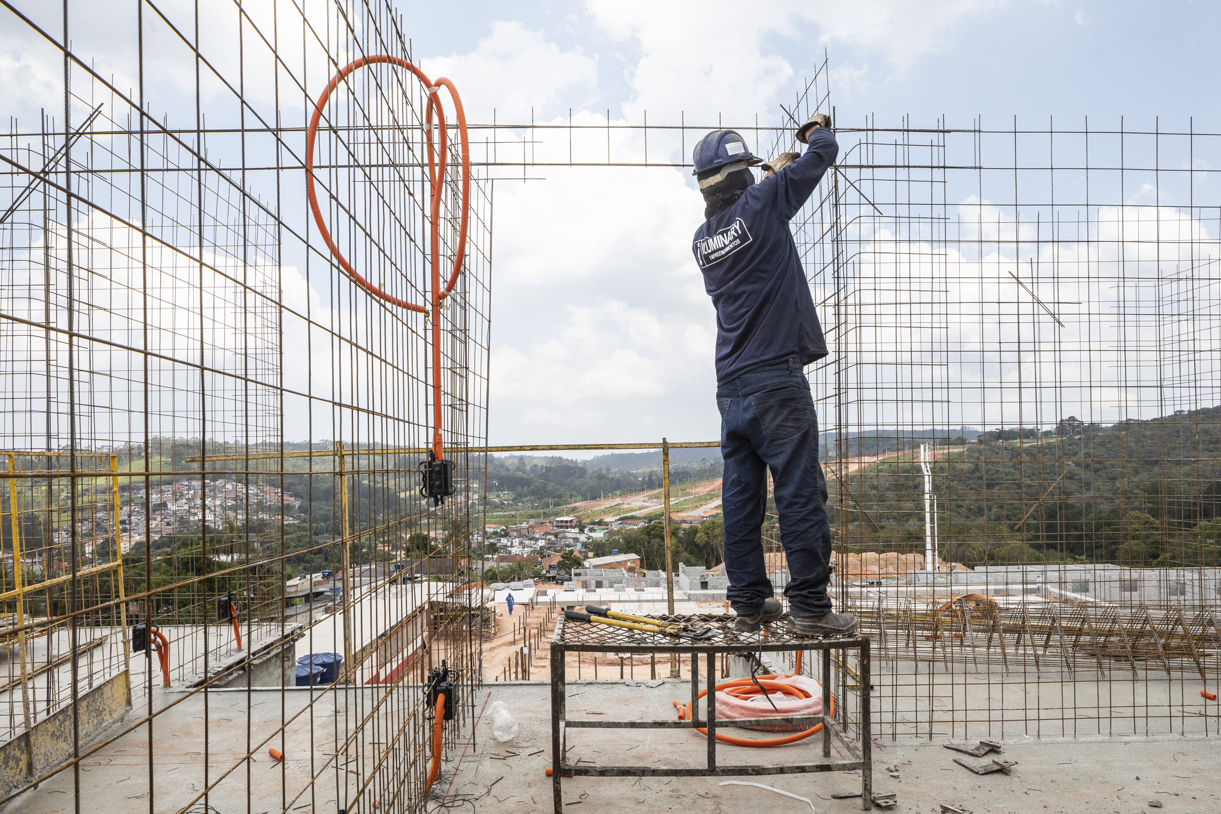 Obra do Essenza Conceito Taboão em andamento